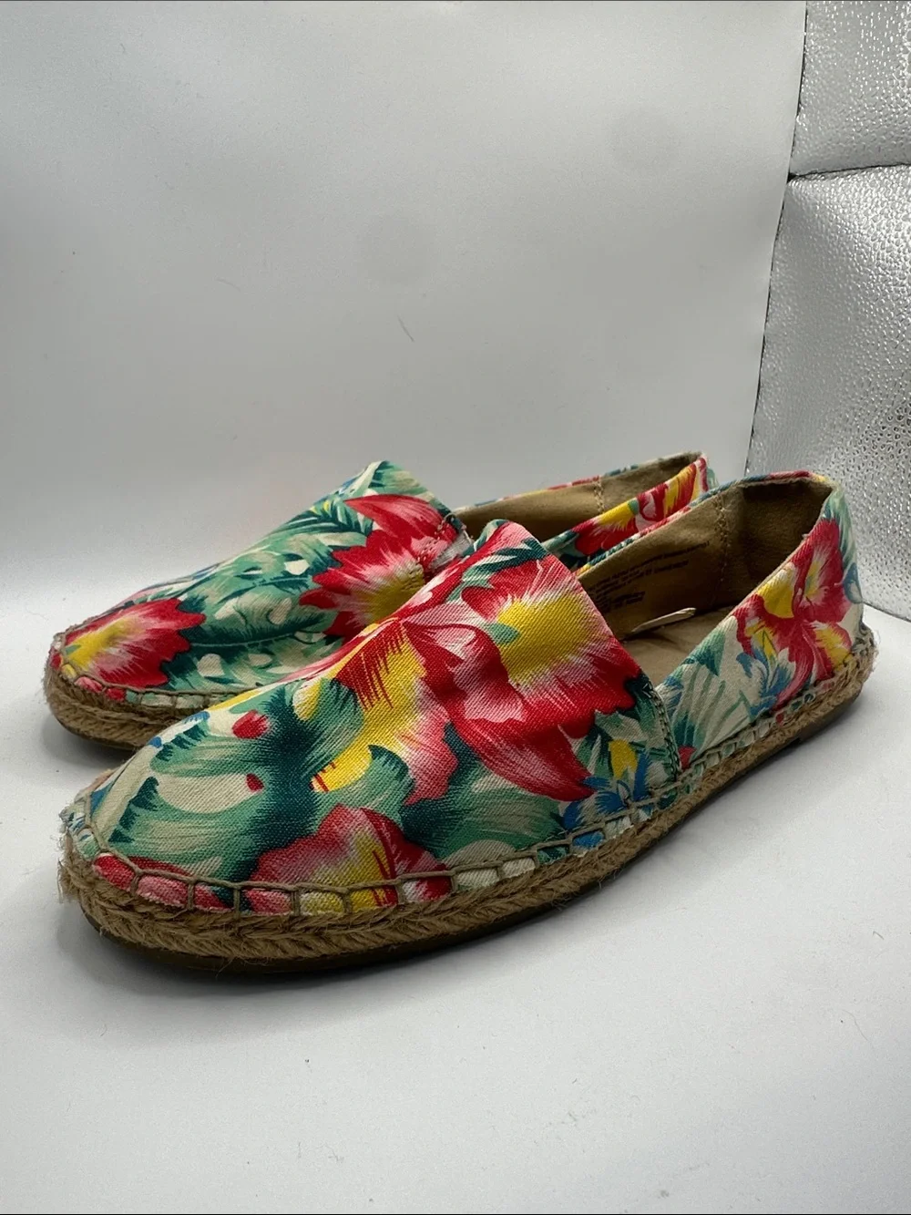 Mossimo Supply Co. vibrant tropical